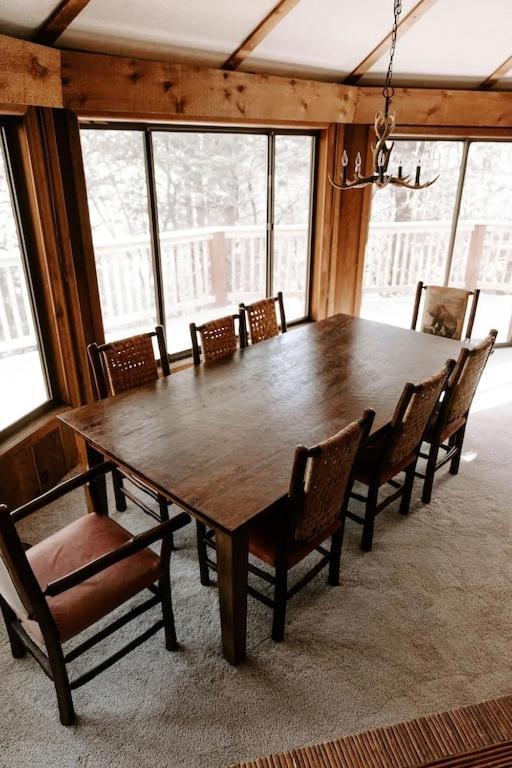 Cabin With Treehouse Views, 3 King Beds, 4 Bunks, And Large Hot Tub! Gatlinburg Luaran gambar